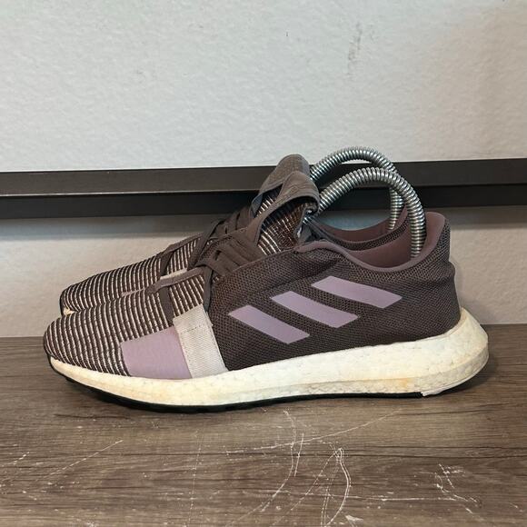 Adidas Senseboost Go Women’s Athletic Running Shoes Sneakers Size 6 Multicolor - Picture 1 of 8